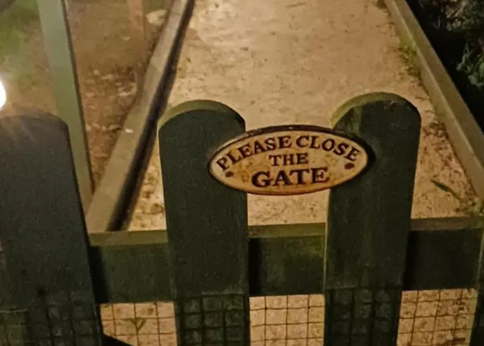 The Swallow's Return Logcabin, Carlingford, A91d954 Kemping *